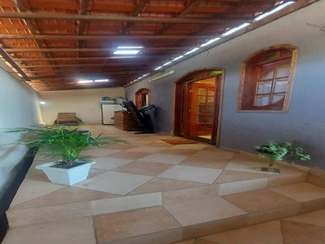 Casa para Venda em Contagem - 4