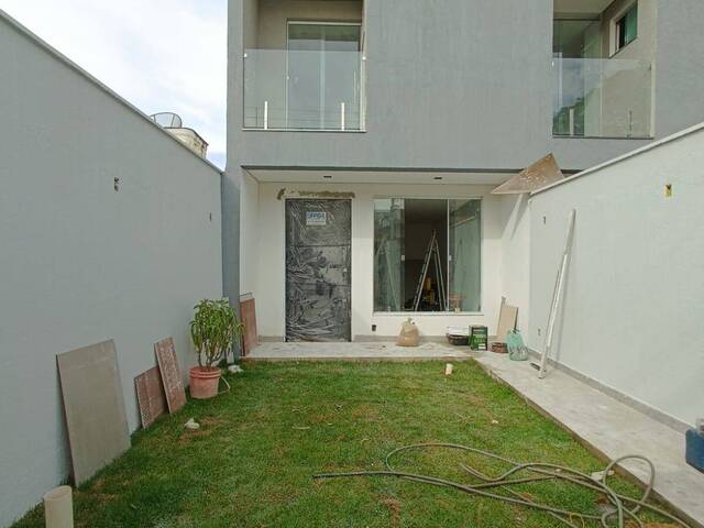 #605 - Casa para Venda em Contagem - MG